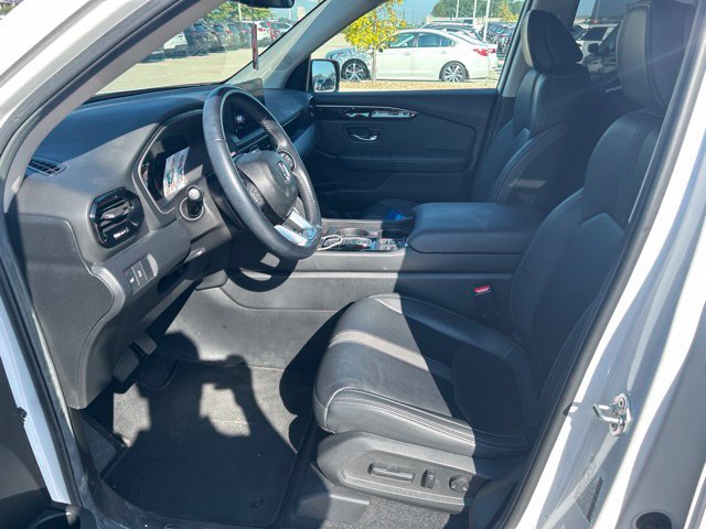 Used 2025 Honda Pilot EX-L image 5