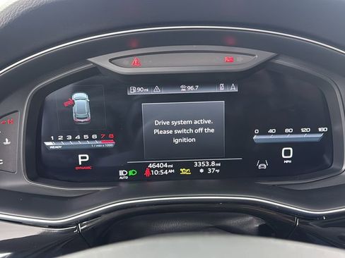 Used 2023 Audi Q8 Prestige image 22