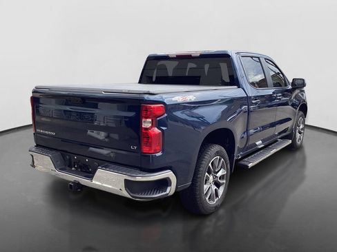 Used 2022 Chevrolet Silverado 1500 LT AWD/4WD image 5