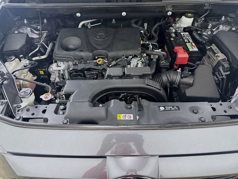 Used 2021 Toyota RAV4 XLE w/ XLE Grade Weather Package FWD image 32