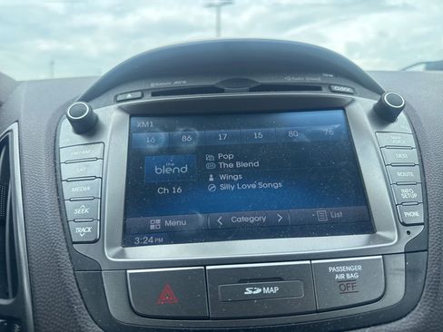 Used 2015 Hyundai Tucson Limited w/ Option Group 03 FWD image 37