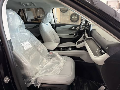 New 2026 Ford Explorer Platinum w/ LUX Leather Package image 46