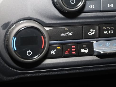 Used 2024 Ford Bronco Outer Banks image 8