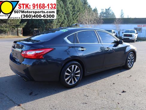 Used 2017 Nissan Altima 2.5 SV image 7