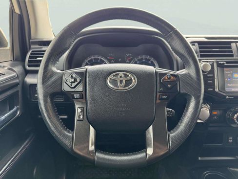 Used 2019 Toyota 4Runner TRD Off-Road AWD/4WD image 30