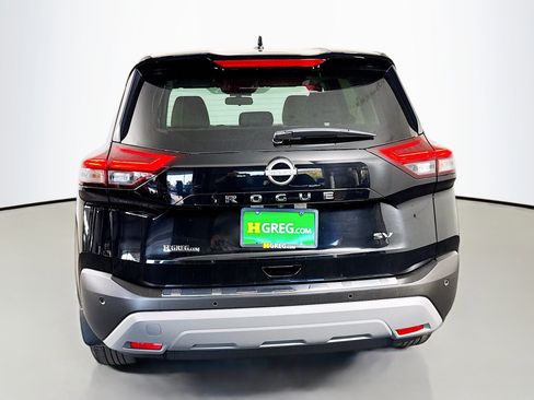 Used 2023 Nissan Rogue SV image 8