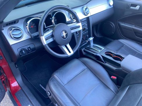 Used 2009 Ford Mustang Convertible image 19