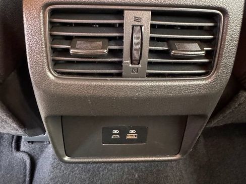 Used 2023 Nissan Rogue SV FWD image 16