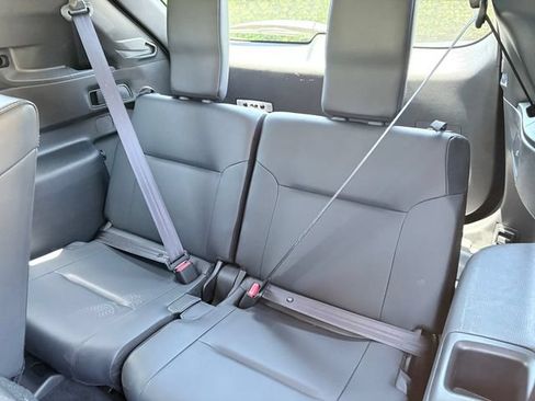 Used 2024 Mitsubishi Outlander SE FWD image 9