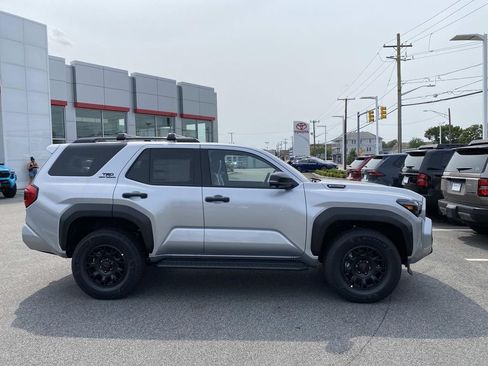New 2026 Toyota 4Runner TRD Off-Road Premium AWD/4WD image 2