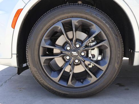 Used 2025 Dodge Durango GT w/ Blacktop Package AWD/4WD image 6