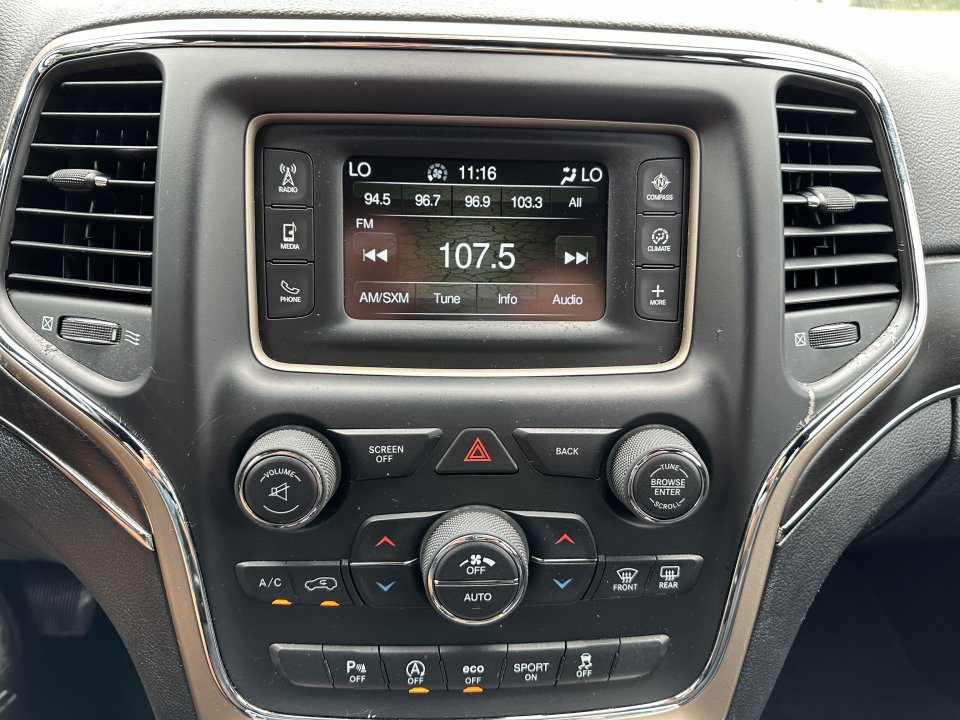 Used 2016 Jeep Grand Cherokee Limited RWD image 8