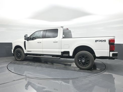 New 2026 Ford F250 Lariat w/ Black Appearance Package image 29