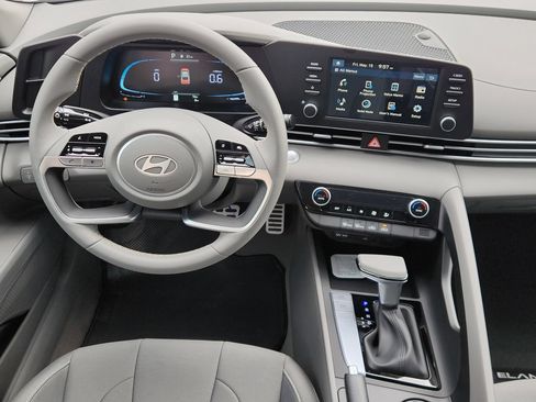 New 2026 Hyundai Elantra Sport FWD image 25