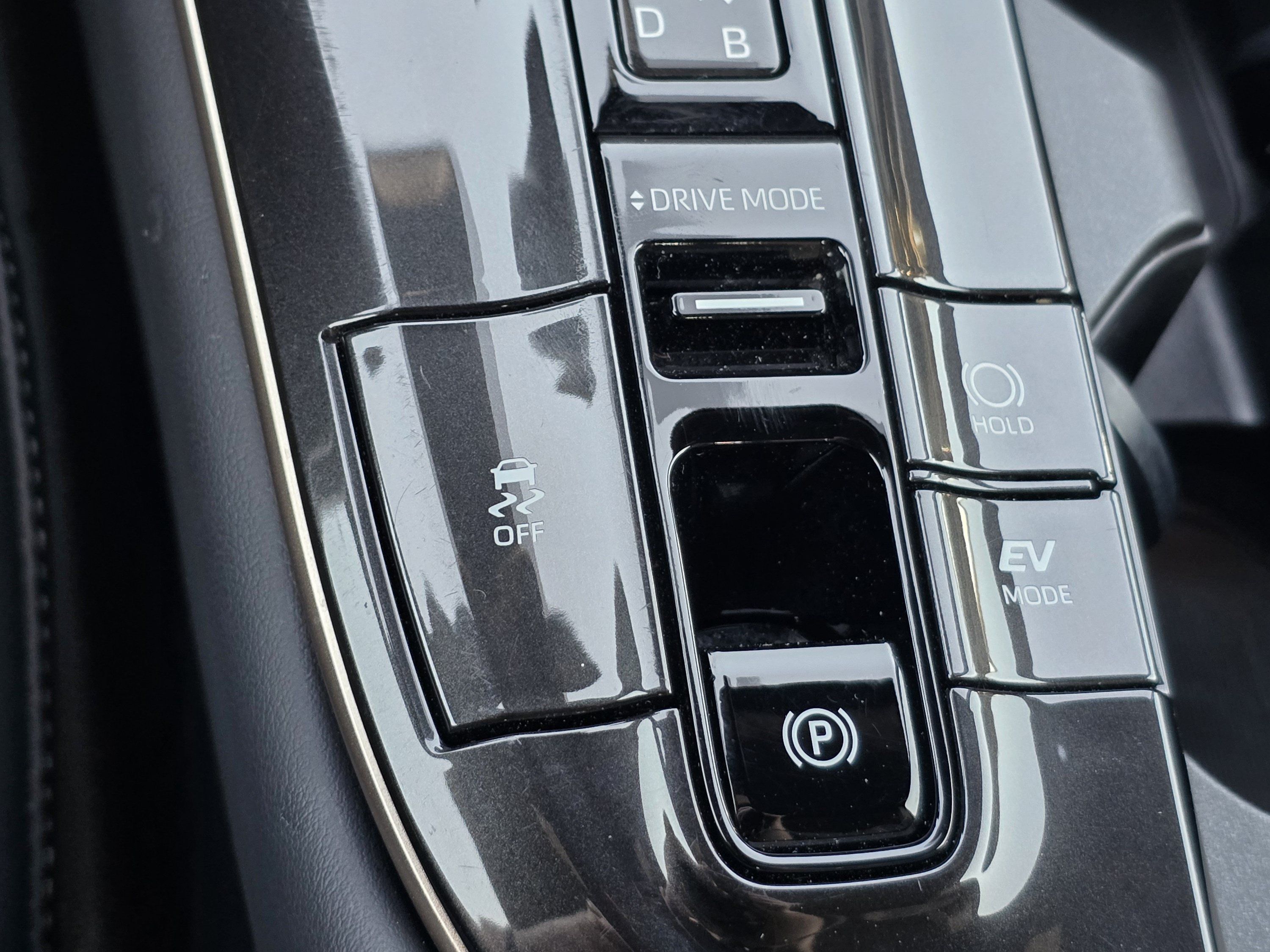 Certified 2026 Toyota Crown AWD/4WD image 11