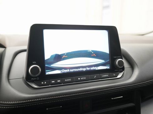 Certified 2023 Nissan Rogue SV image 19