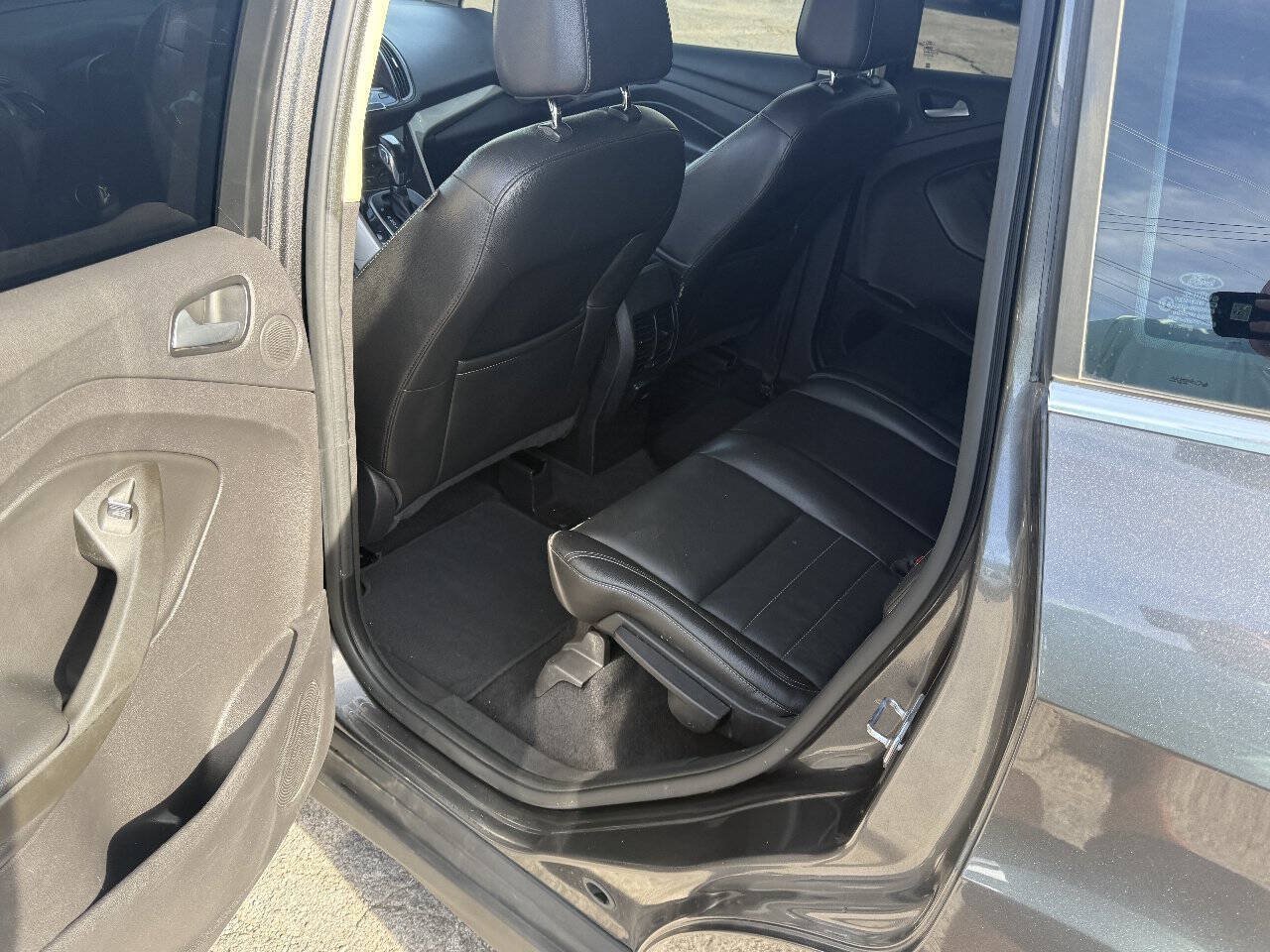 Used 2015 Ford C-MAX SEL w/ Equipment Group 303A FWD image 30