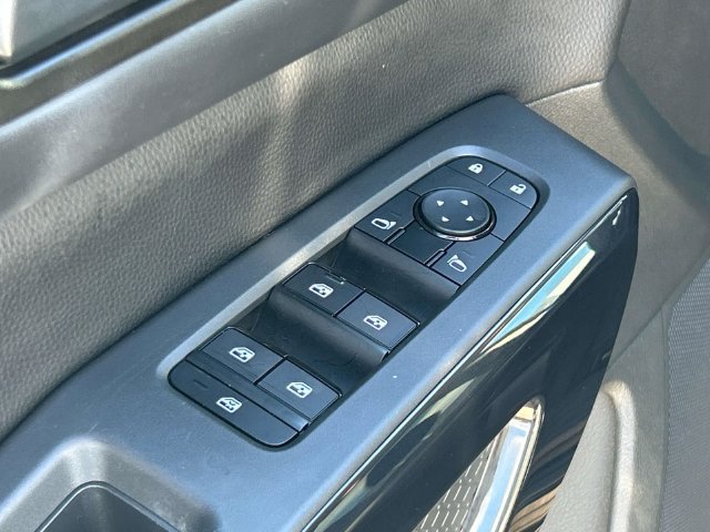 Certified 2024 Nissan Pathfinder S FWD image 26