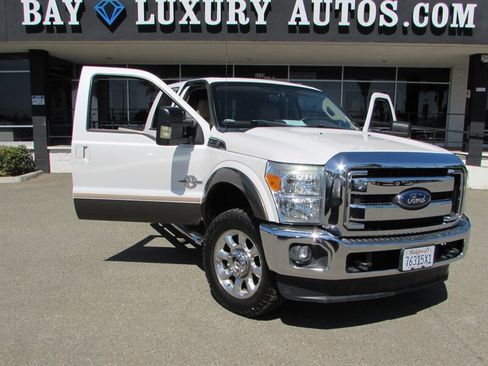 Used 2015 Ford F250 Lariat w/ Lariat Ultimate Package AWD/4WD image 37