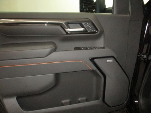 New 2026 GMC Sierra 2500 AT4 w/ AT4 Premium Plus Package AWD/4WD image 24