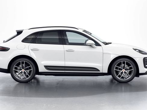 New 2026 Porsche Macan image 6