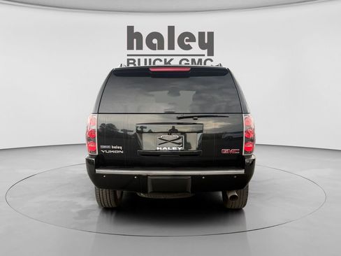 Used 2012 GMC Yukon Denali image 4