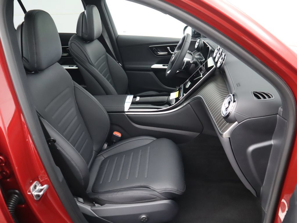 Certified 2026 Mercedes-Benz GLC 300 image 22