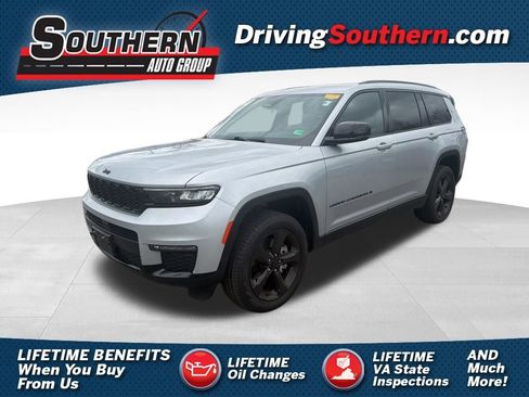 Used 2024 Jeep Grand Cherokee L Limited w/ Black Appearance Package image 1