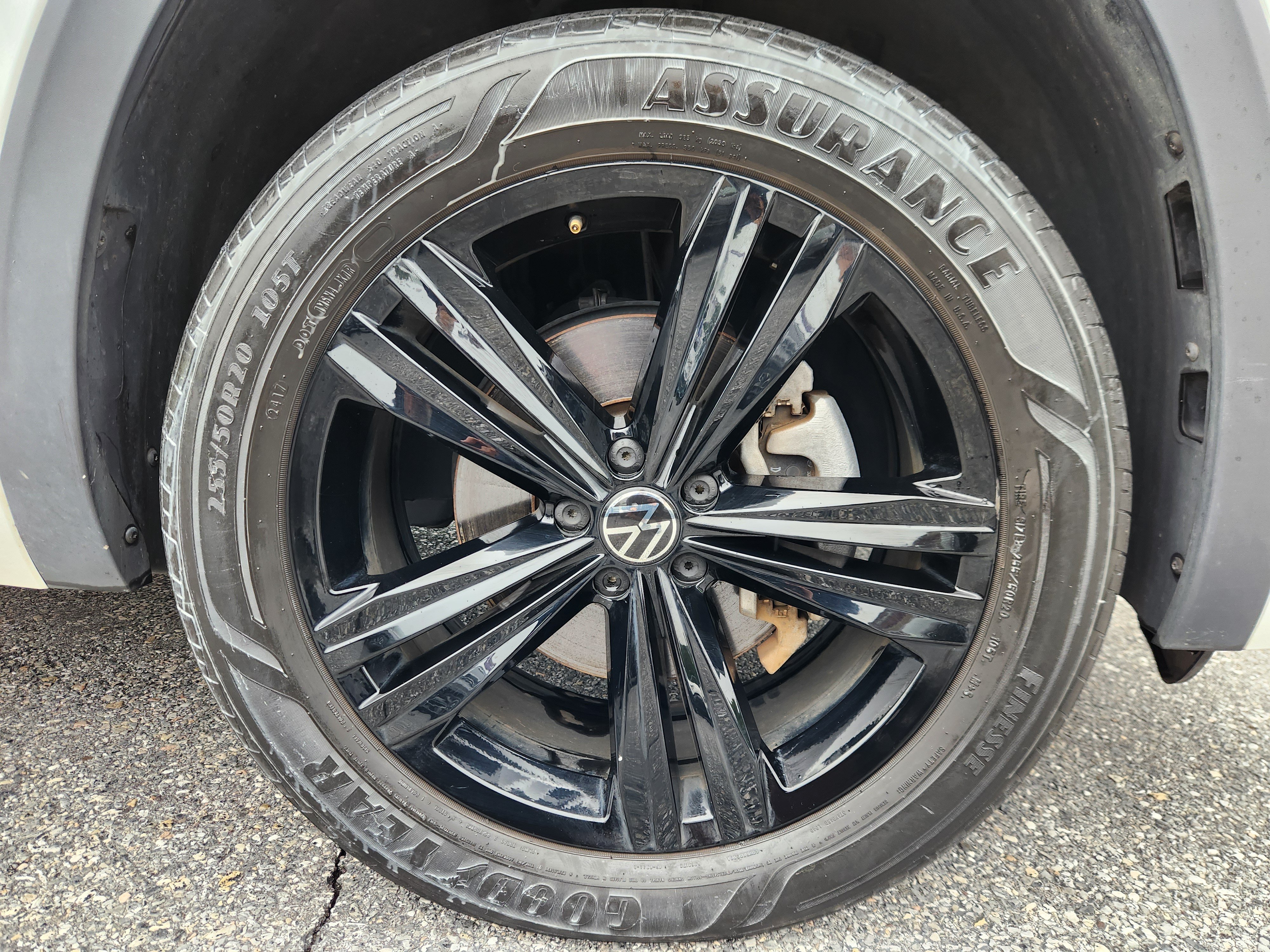 Certified 2023 Volkswagen Atlas Cross Sport SEL R-Line AWD/4WD image 21
