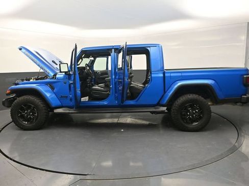 Used 2025 Jeep Gladiator Sport AWD/4WD image 32