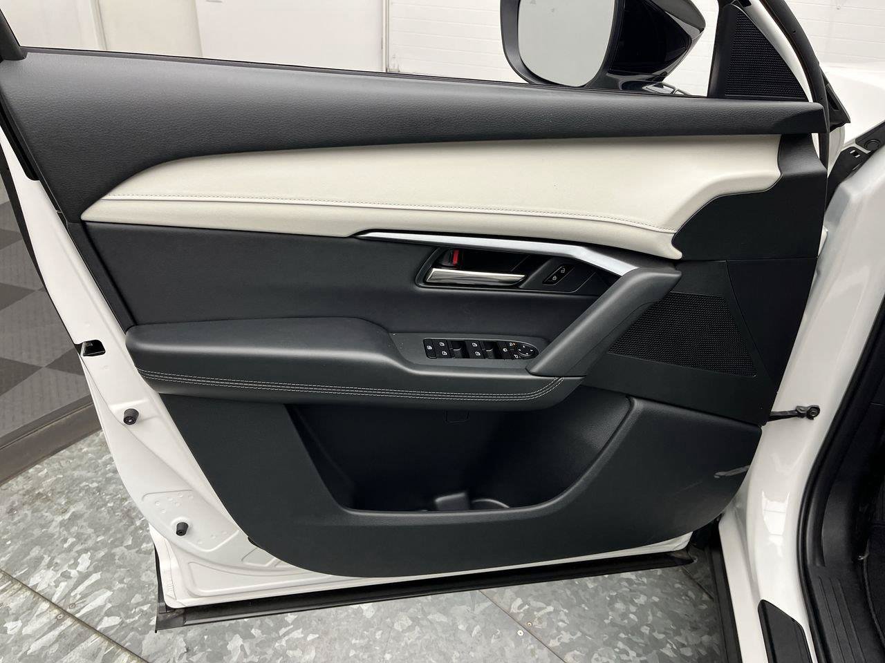 New 2026 MAZDA CX-5 Preferred AWD/4WD image 8