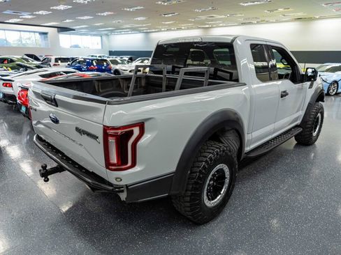 Used 2017 Ford F150 Raptor image 6