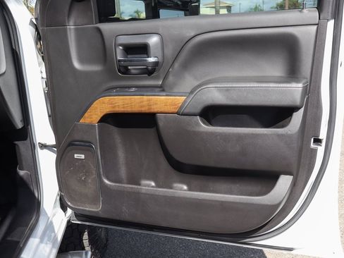 Used 2019 Chevrolet Silverado 3500 LTZ w/ Duramax Plus Package image 45