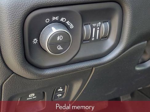 Used 2023 RAM 1500 Laramie image 18