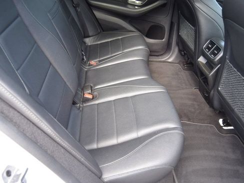 Used 2021 Mercedes-Benz GLE 350 4MATIC w/ Premium Package image 37