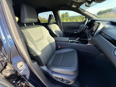 Used 2025 Lexus RX 350 FWD w/ Technology Package image 16