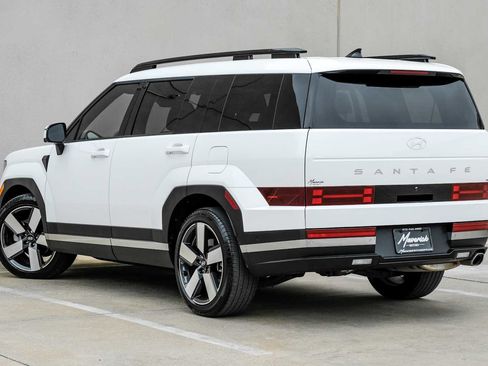 Used 2024 Hyundai Santa Fe Limited image 11