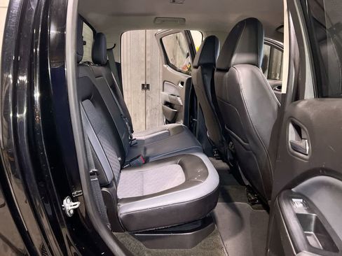 Used 2017 Chevrolet Colorado Z71 image 24