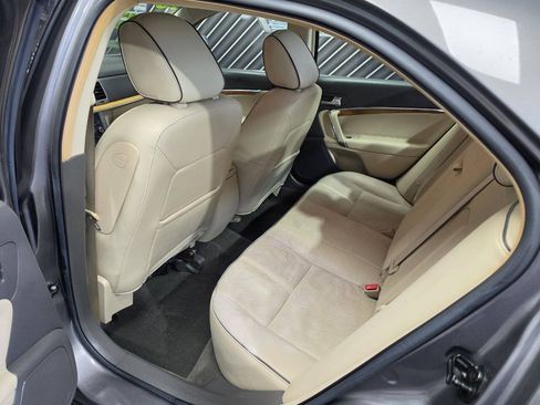 Used 2010 Lincoln MKZ FWD image 22