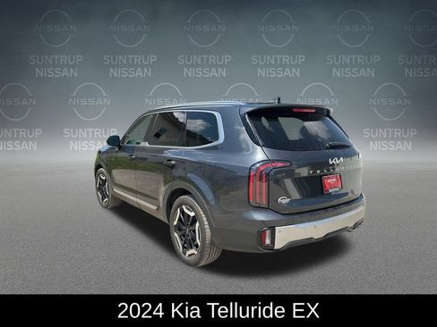 Used 2024 Kia Telluride EX w/ EX Captain's Chair Package AWD/4WD image 3