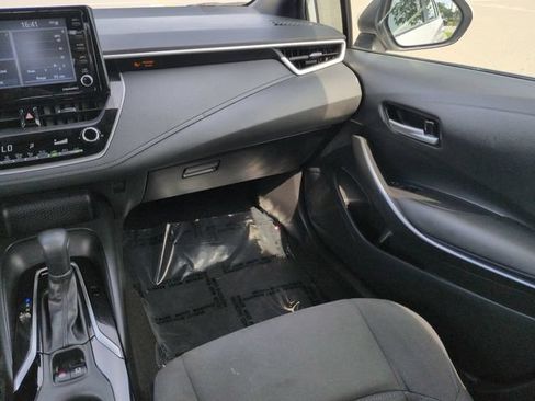Certified 2022 Toyota Corolla SE FWD image 16