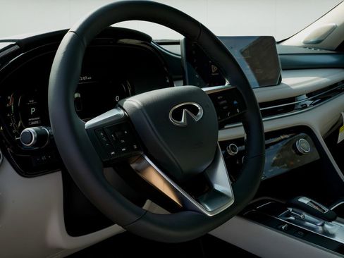 Certified 2026 INFINITI QX60 Luxe w/ Cargo Package AWD/4WD image 18