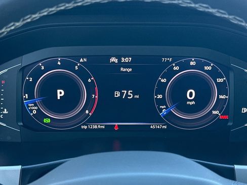 Used 2023 Volkswagen Atlas SE image 25