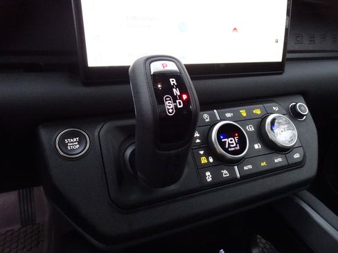 New 2025 Land Rover Defender 110 S image 23
