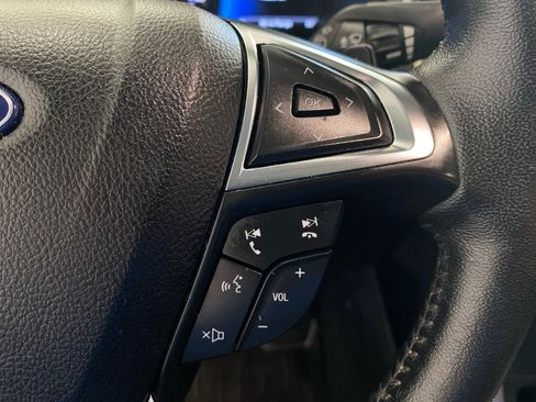 Used 2022 Ford Edge SEL w/ Convenience Package image 17