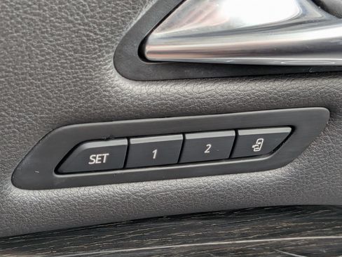 Certified 2020 Cadillac XT4 Premium Luxury w/ Enhanced Visibility Package FWD image 22