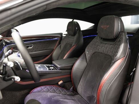 Used 2022 Bentley Continental GT Speed image 25