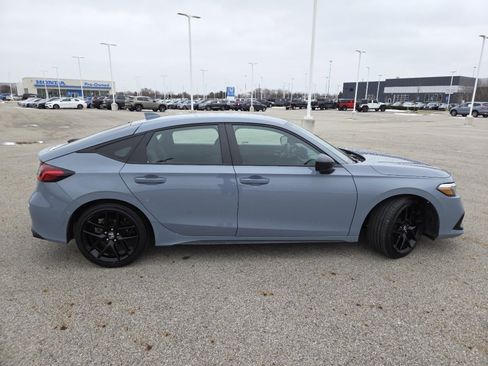 Used 2023 Honda Civic Sport image 18