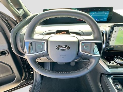 Used 2026 Ford Expedition Max Platinum w/ Stealth Appearance Package AWD/4WD image 11
