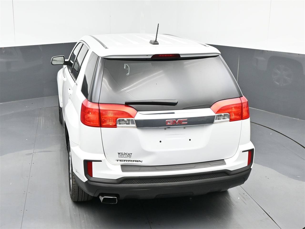 Used 2017 GMC Terrain SLE FWD image 26